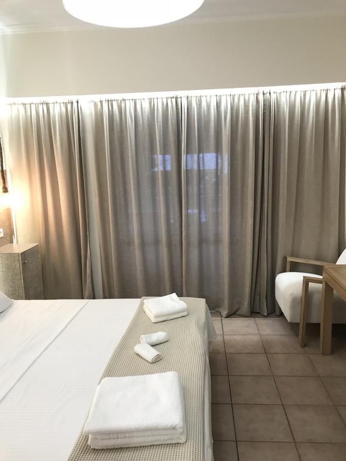 Pine Tree Sea Front Rooms - Adults Only Ανω Βασιλικος Εξωτερικό φωτογραφία